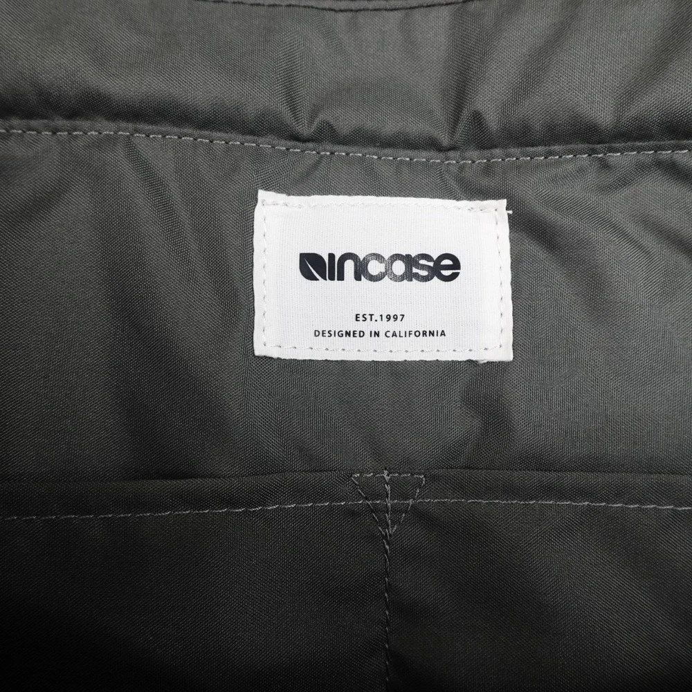 Incase Crosstown Tote Laptop Bag Black Nylon Work Travel Daily Compartments